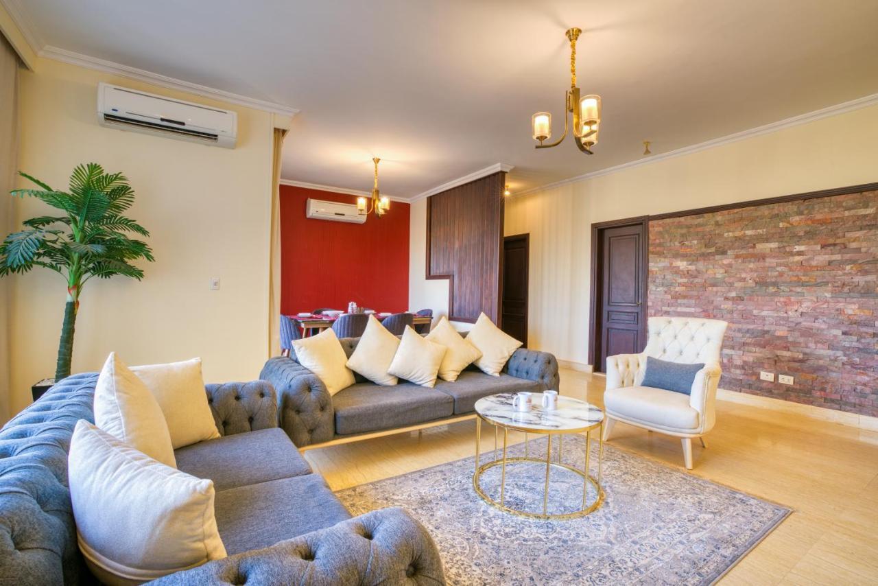 The Suites Near Auc By Elegant Kair Zewnętrze zdjęcie