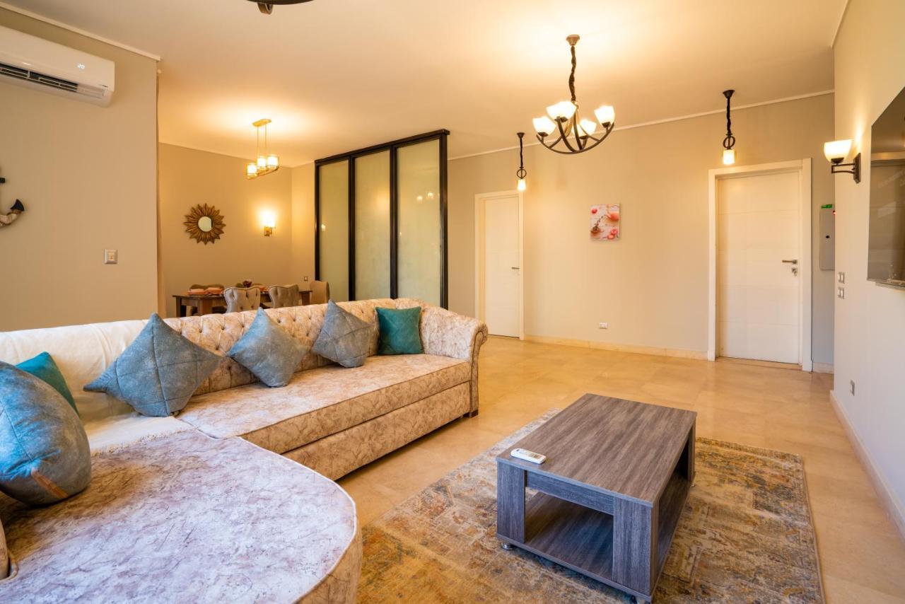 The Suites Near Auc By Elegant Kair Zewnętrze zdjęcie