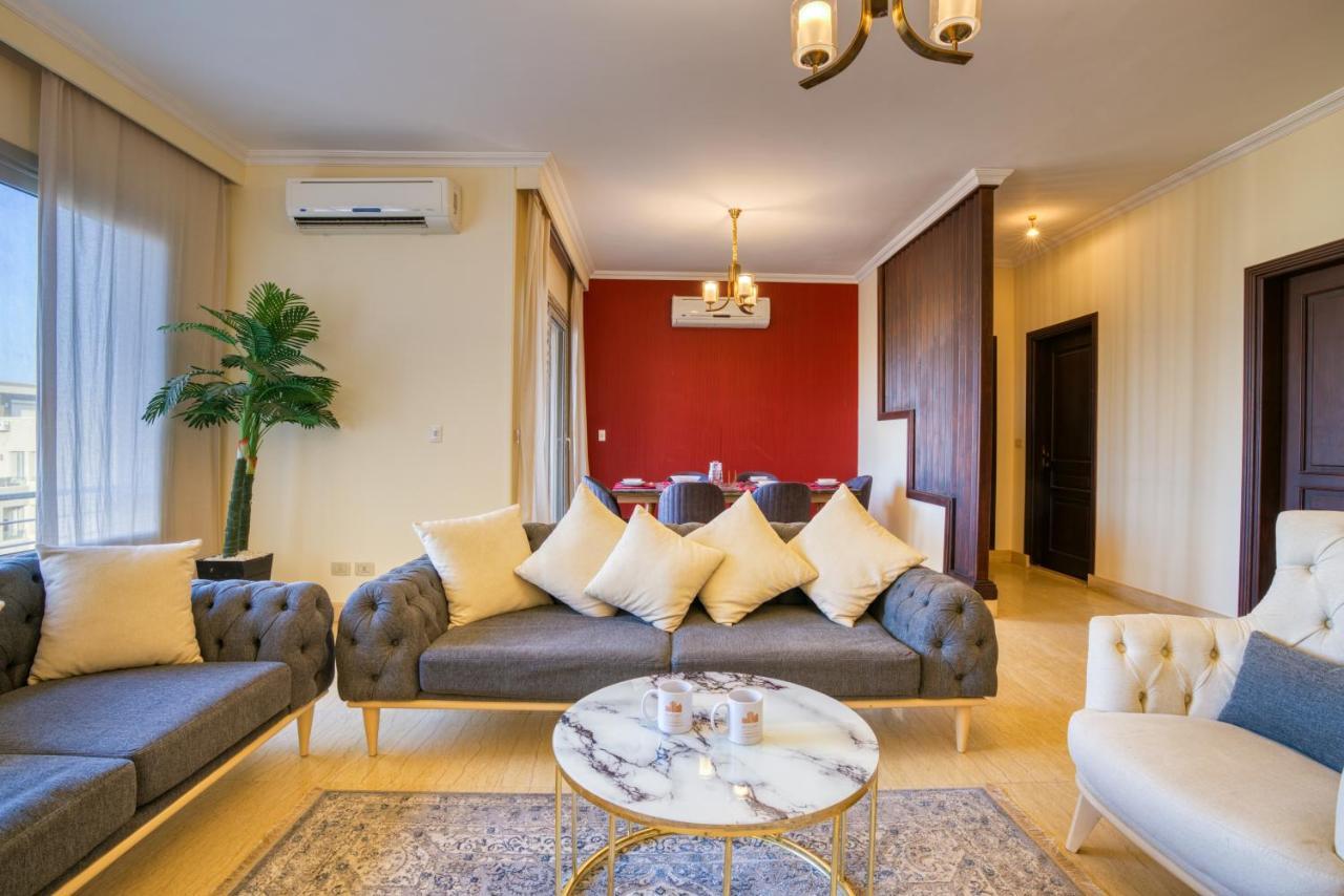 The Suites Near Auc By Elegant Kair Zewnętrze zdjęcie